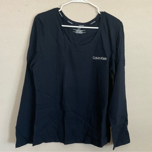 2Piece Calvin Klein women’s pajama set - Picture 5 of 8